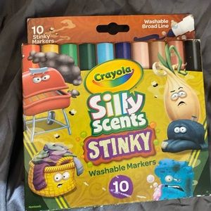 NIB Crayola silly scents 10 piece stinky washable broad one markers